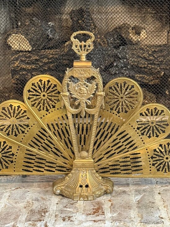 Vintage Brass Peacock Fireplace Screen Folding Fan Cameo Design Small Victorian - Picture 1 of 9
